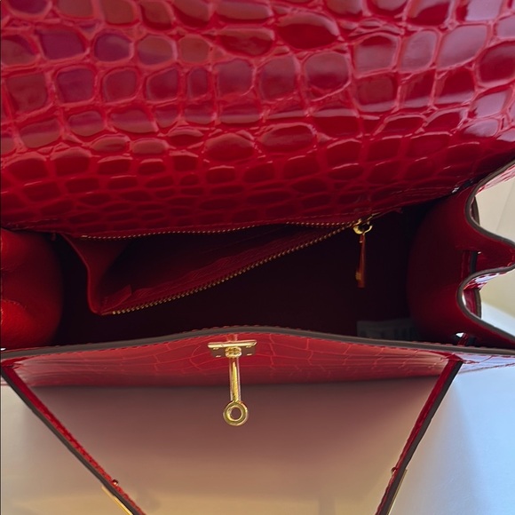 Tiffany & Fred Red Embossed Crocodile Leather Handbag - Picture 5 of 5